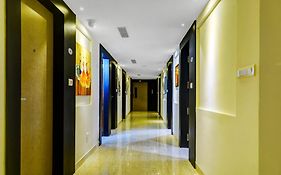 Townhouse Dev'S Inn By Cj